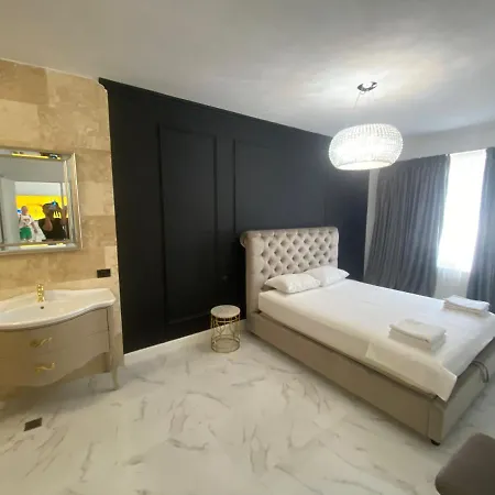 Solid Apartment