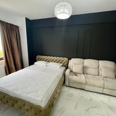 Solid Apartment
