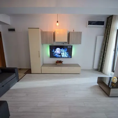 Apartment Solid Mamaia