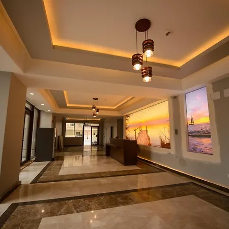 Solid Apartment