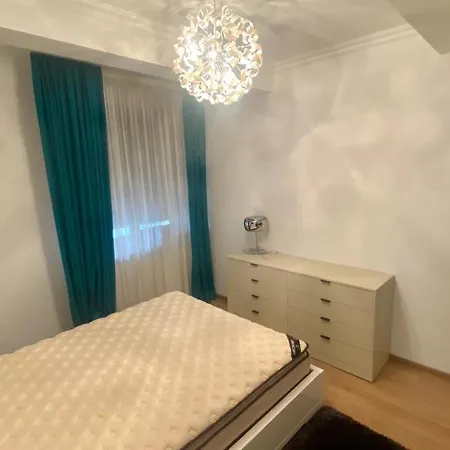 Solid Apartment *